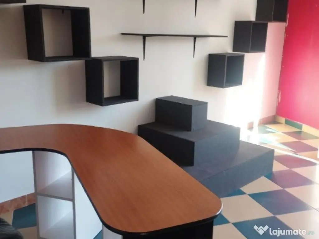 Birou in Sintandrei la sosea , dotat, SC 35 mp bun firme . 