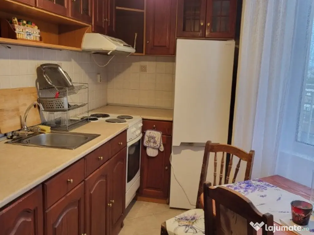 Graosniera de vanzare Girocului