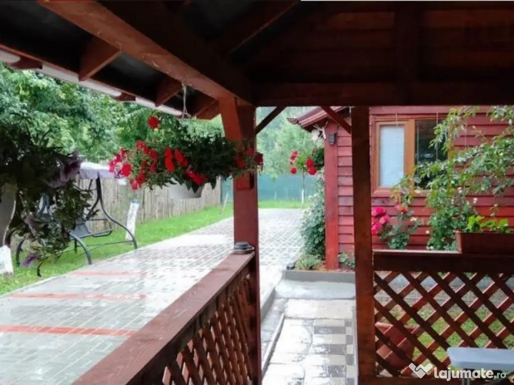 Casa si teren in zona Zizin Comison standard 