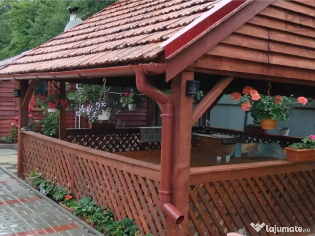 Casa si teren in zona Zizin Comison standard 