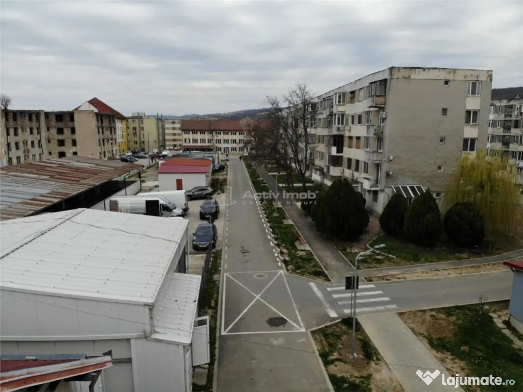 Moldova Noua, Spatiu Comercial - Macelarie, Utilata, sau