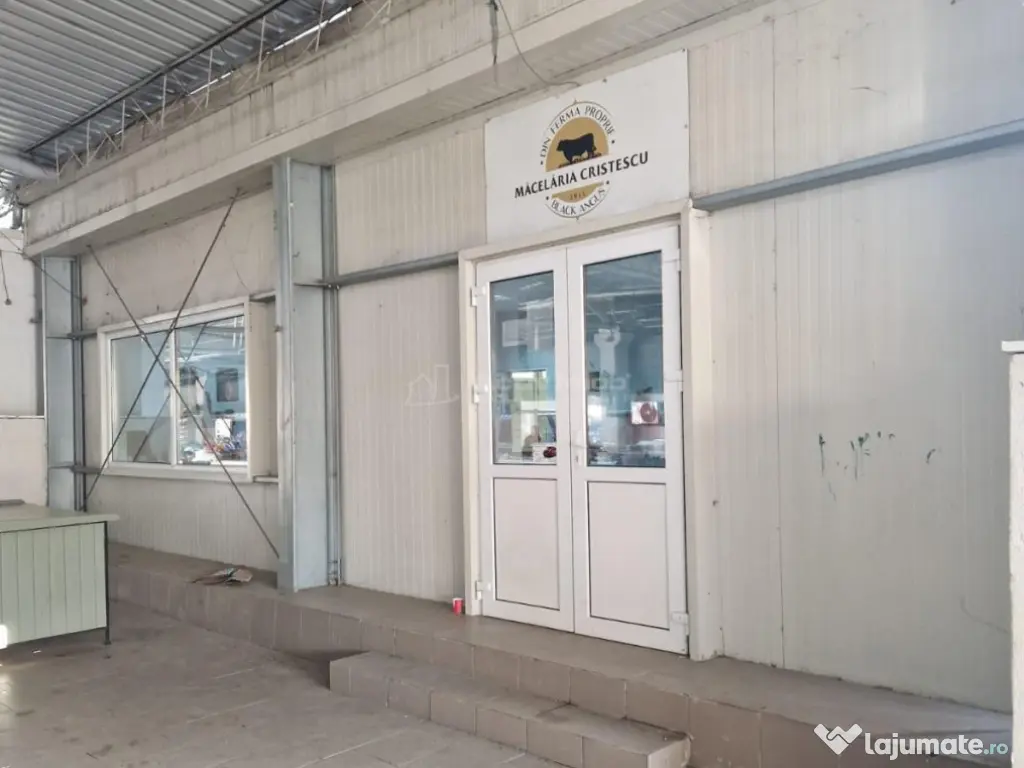 Moldova Noua, Spatiu Comercial - Macelarie, Utilata, sau