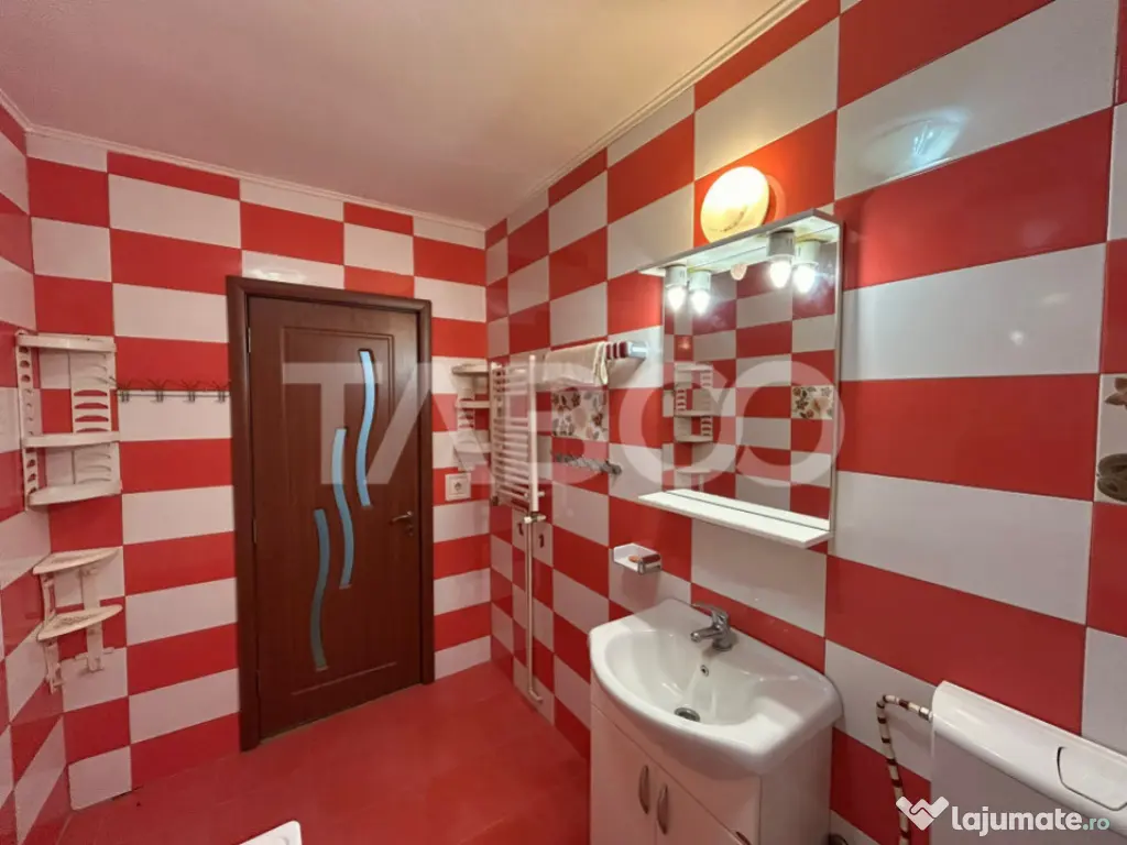 Garsoniera de vanzare etaj intermediar 45 mpu balcon Sibiu 