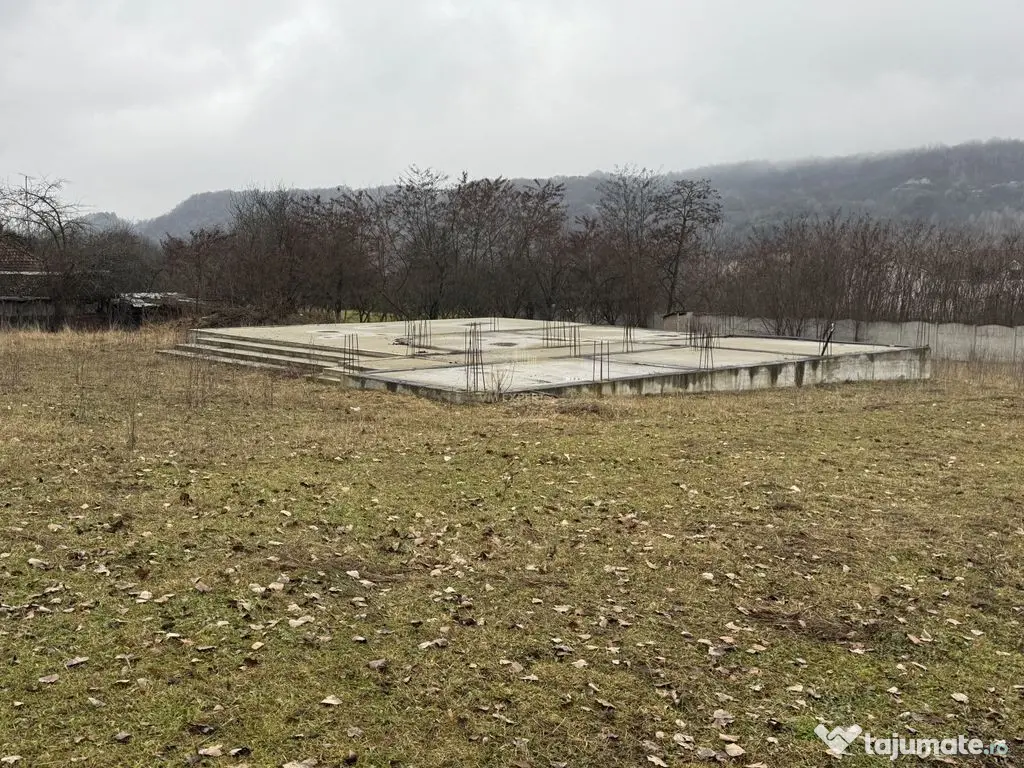 TEREN INTRAVILAN 2200 MP CAMPULUNG ARGES