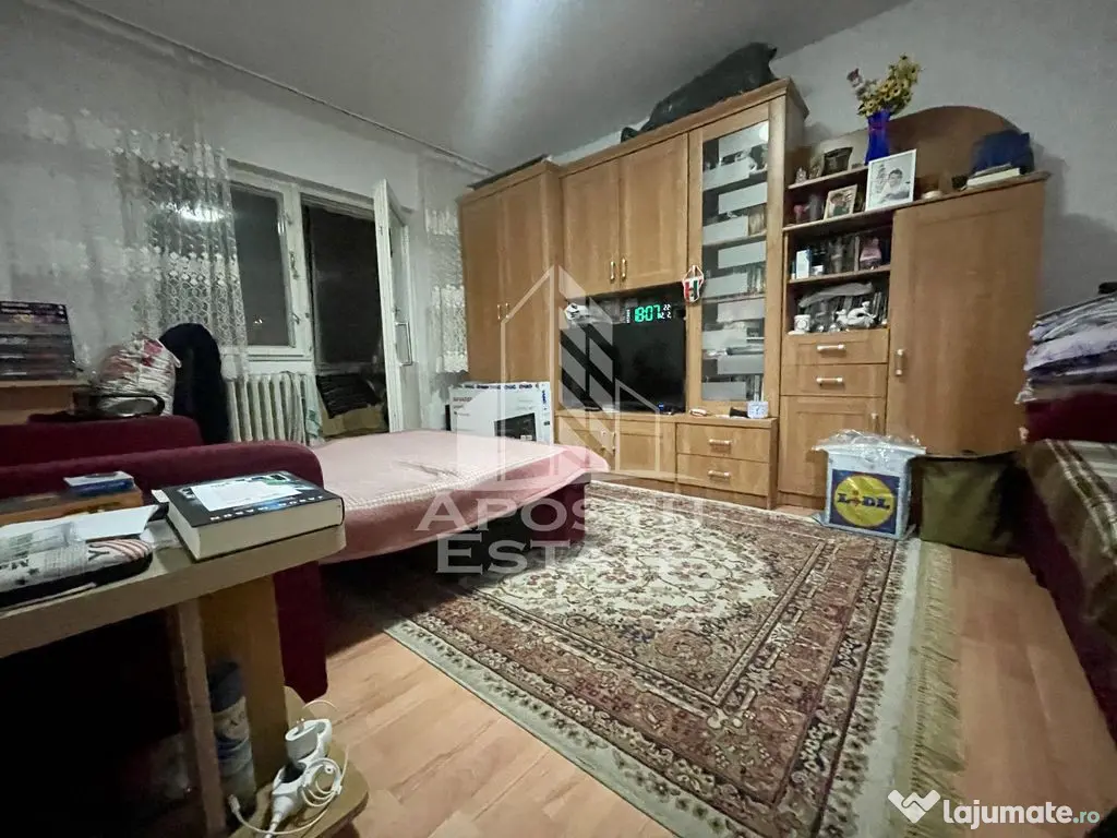 Apartament cu o camera la etajul 2, zona Buziasului 