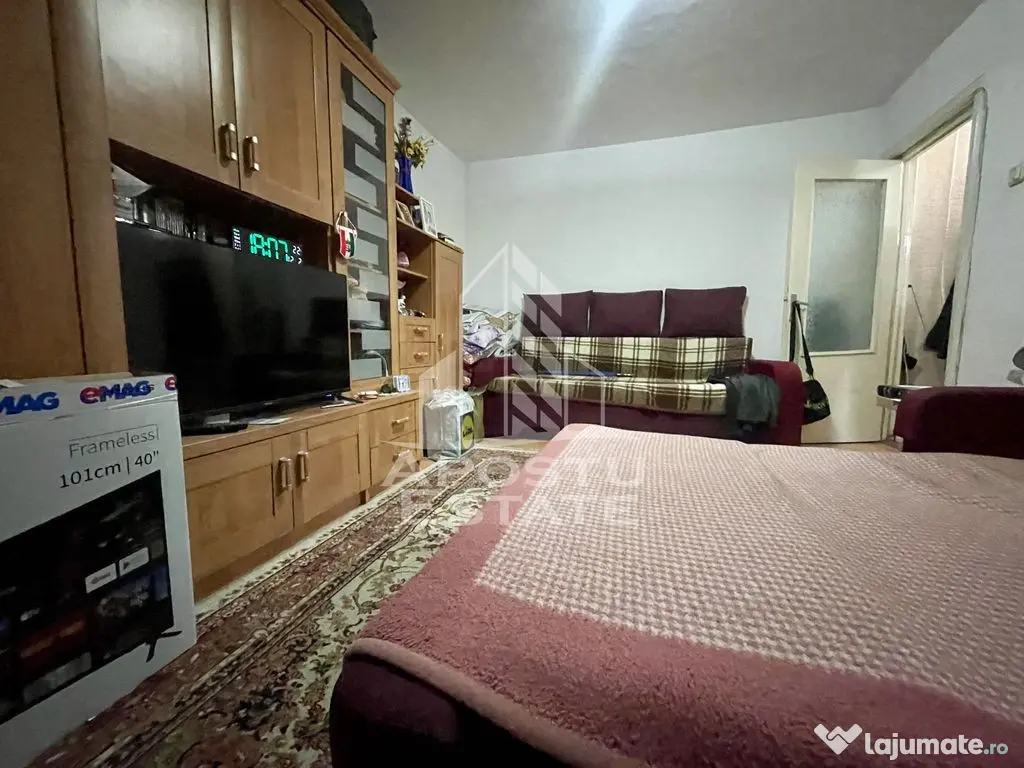 Apartament cu o camera la etajul 2, zona Buziasului 