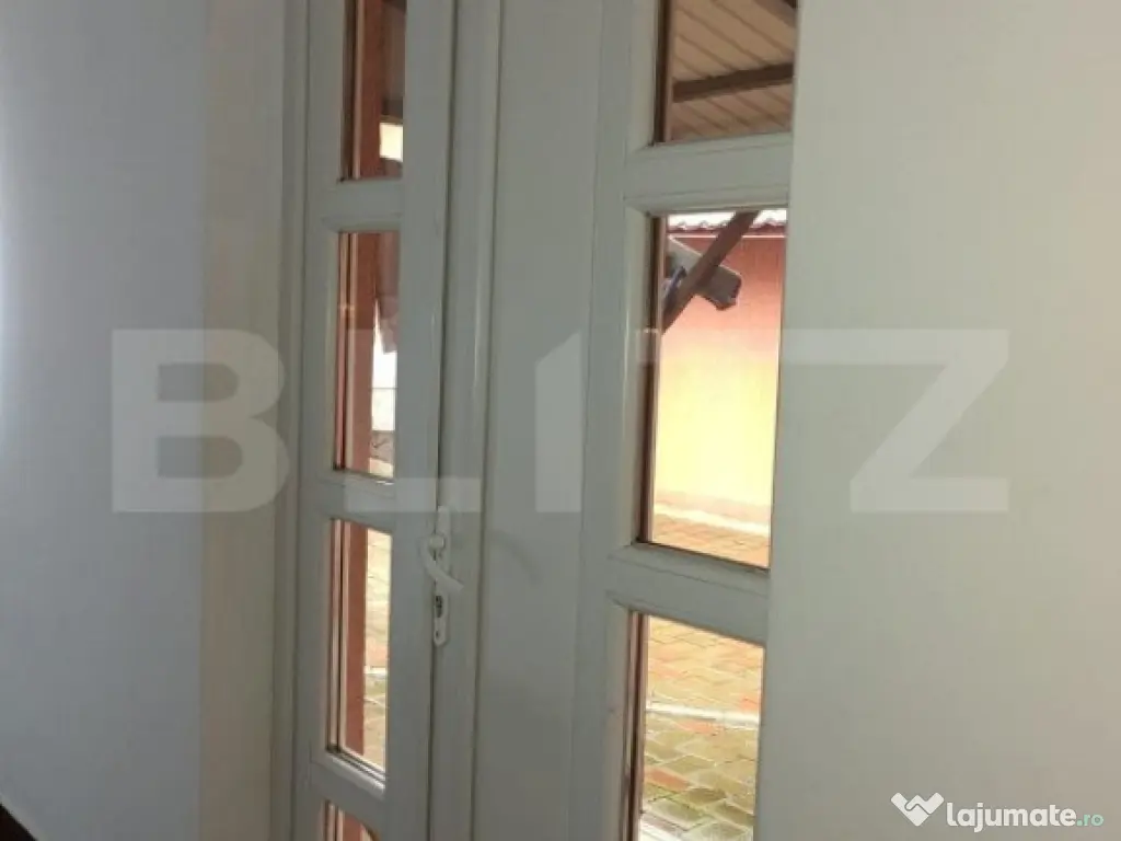 Casă de vânzare în Gura Humorului + teren generos