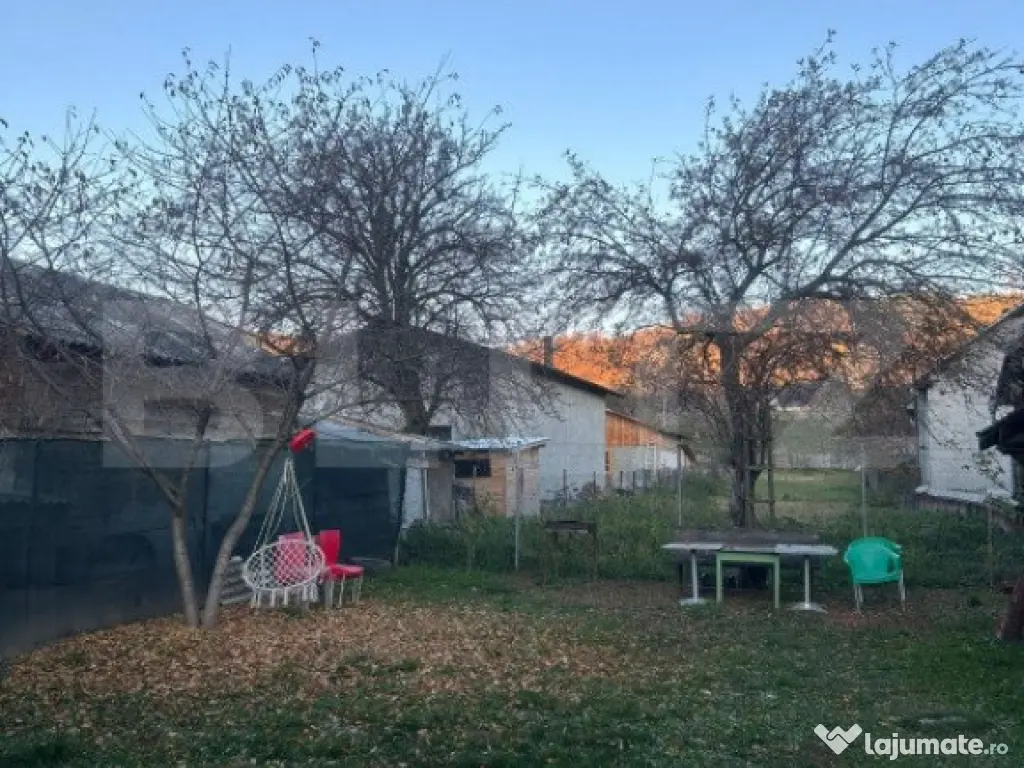 Casă de vânzare în Gura Humorului + teren generos