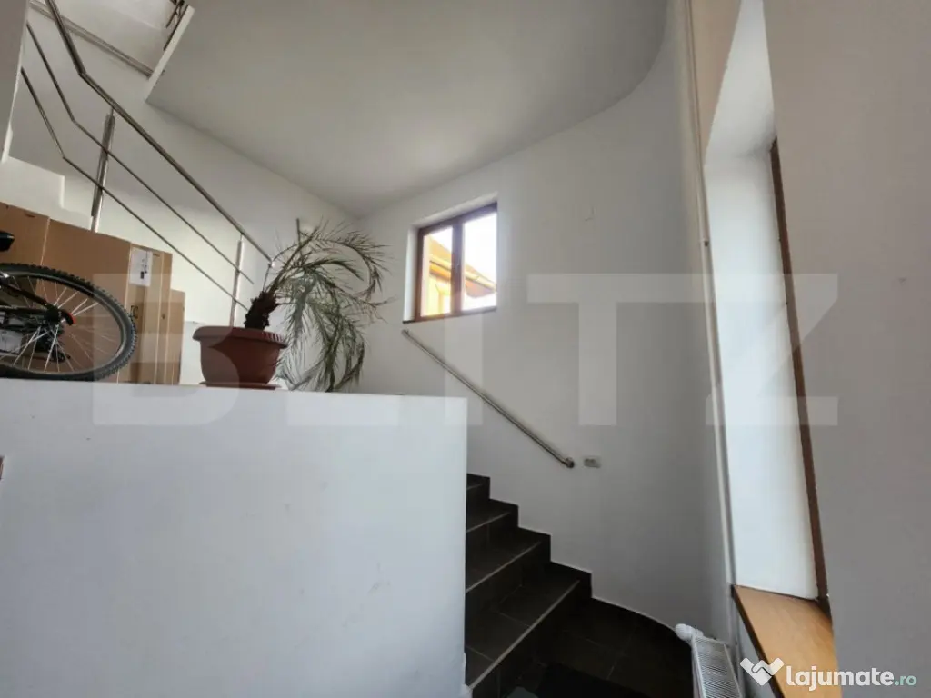 Casa deosebita, 3 camere, 200 mp utili, Centru