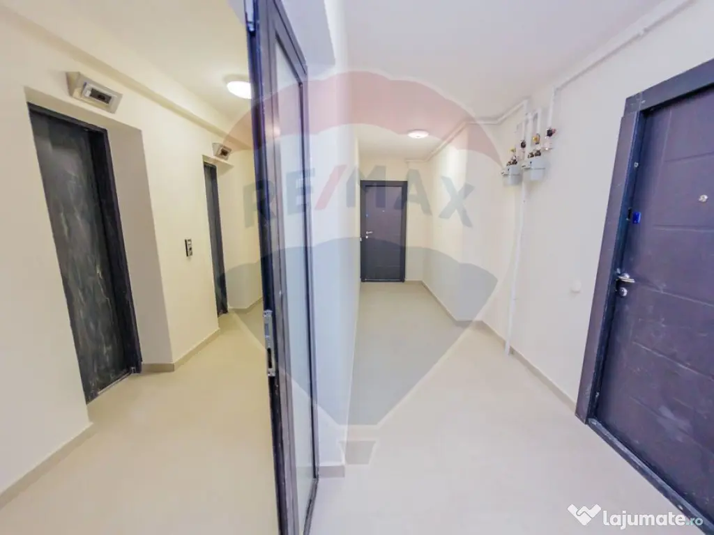 Apartament cu 3 camere de vânzare în zona catedralei 