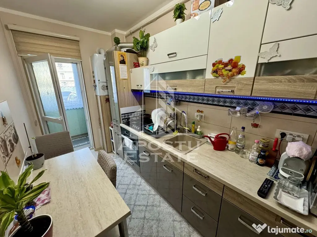 Apartament cu 3 camere in Giroc, complet mobilat si utilat. 