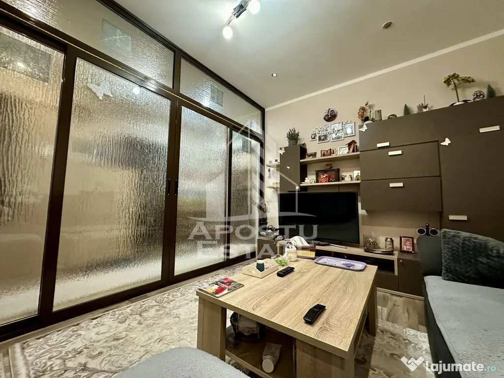 Apartament cu 3 camere in Giroc, complet mobilat si utilat. 