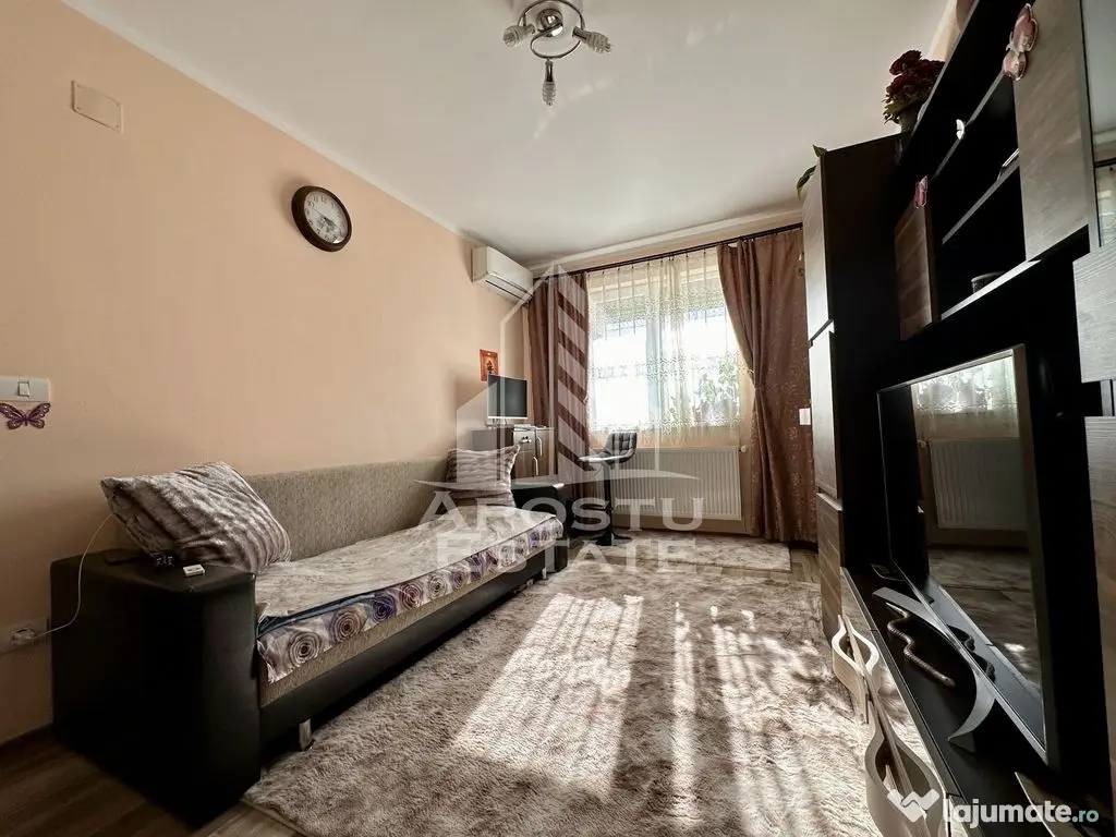 Apartament cu 3 camere in Giroc, complet mobilat si utilat. 