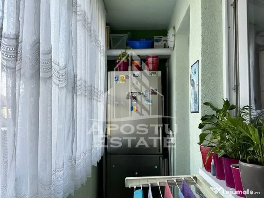 Apartament cu 3 camere in Giroc, complet mobilat si utilat. 