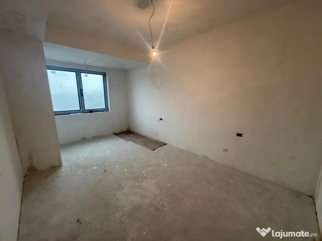 Apartament 2 camere decomandat 