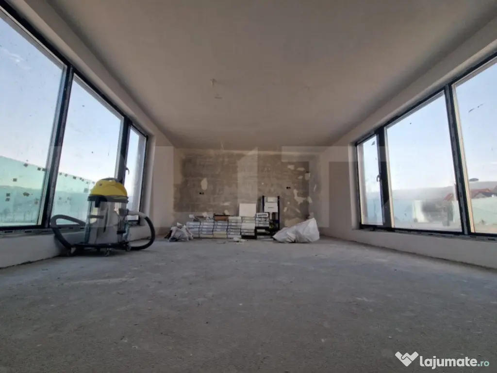 Casa cu 4 camere, 275 mp, zona Big-Manastur