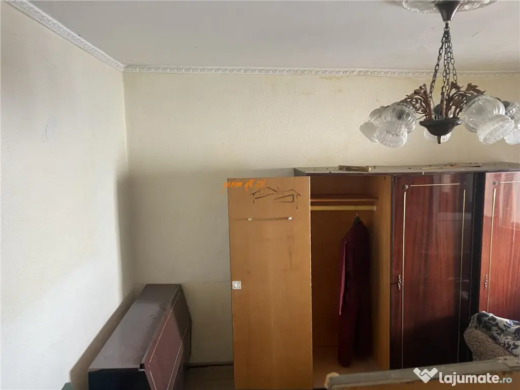 Apartament 3 camere , cartier Sud, decomandat,70 mp 