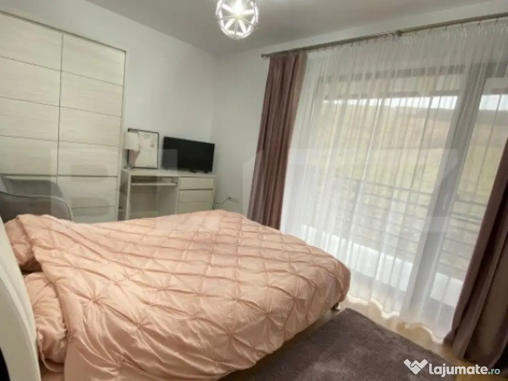 Casa de vacanta cu priveliste catre lac, 213 mp utili, 3500