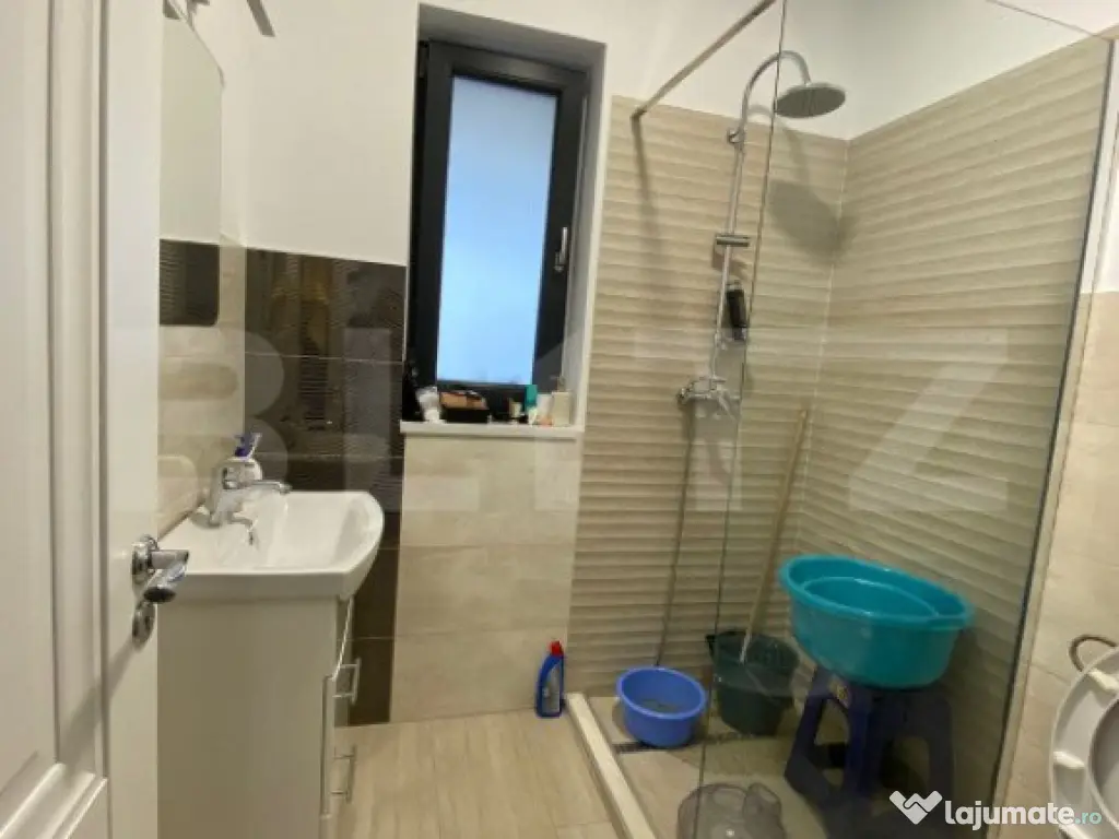 Casa de vacanta cu priveliste catre lac, 213 mp utili, 3500