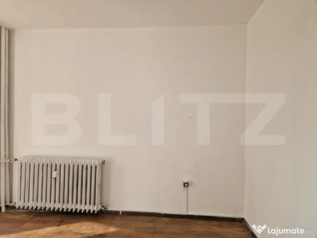 Doua spații comerciale de vânzare, 55 mp, zona Rogerius