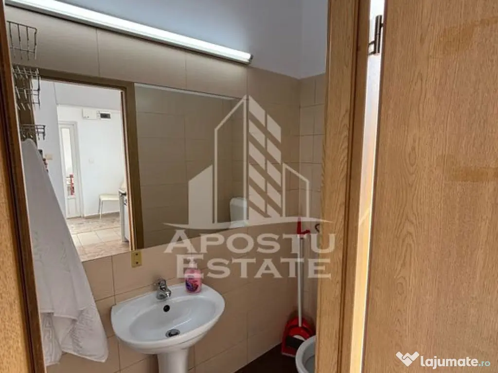 Apartament la casa cu 2 camere, loc de parcare, zona Tele... 