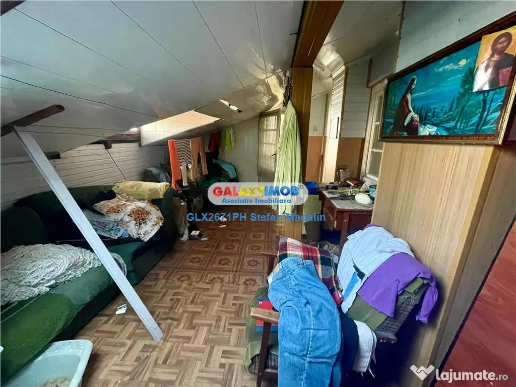 2 CORPURI DE CASA - SPATIU COMERCIAL - STRADA POSTEI, PLOIE 