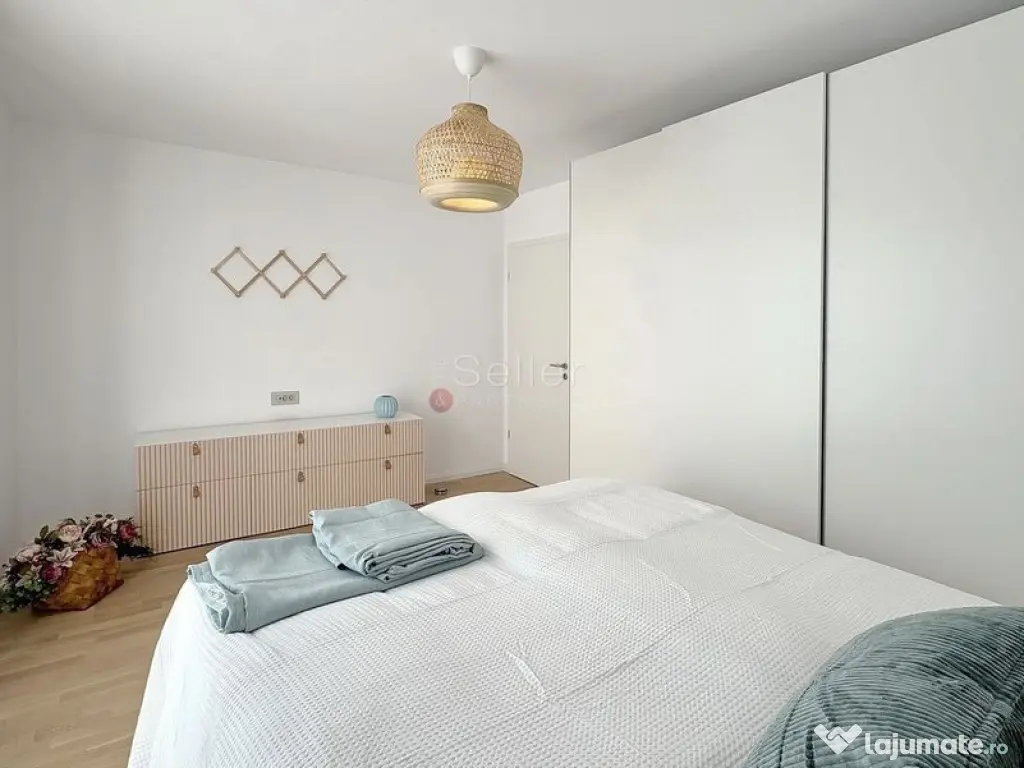 Prima Inchiriere - Cosmopolit 