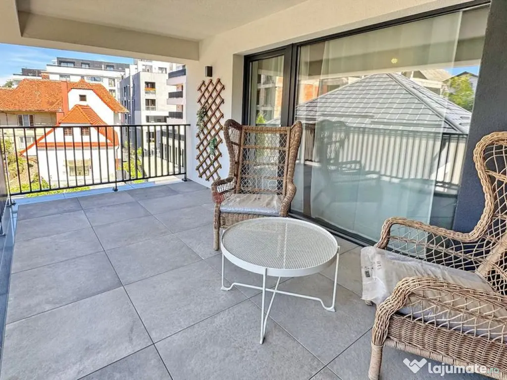 Prima Inchiriere - Cosmopolit 