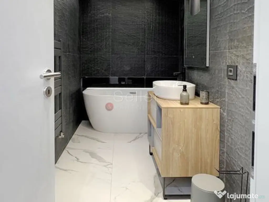 Prima Inchiriere - Cosmopolit 