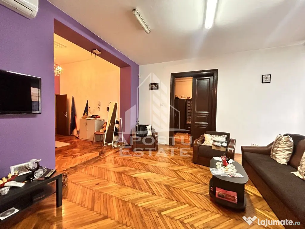 Apartament spațios 4 camere, 2 băi, parteer inalt în P... 