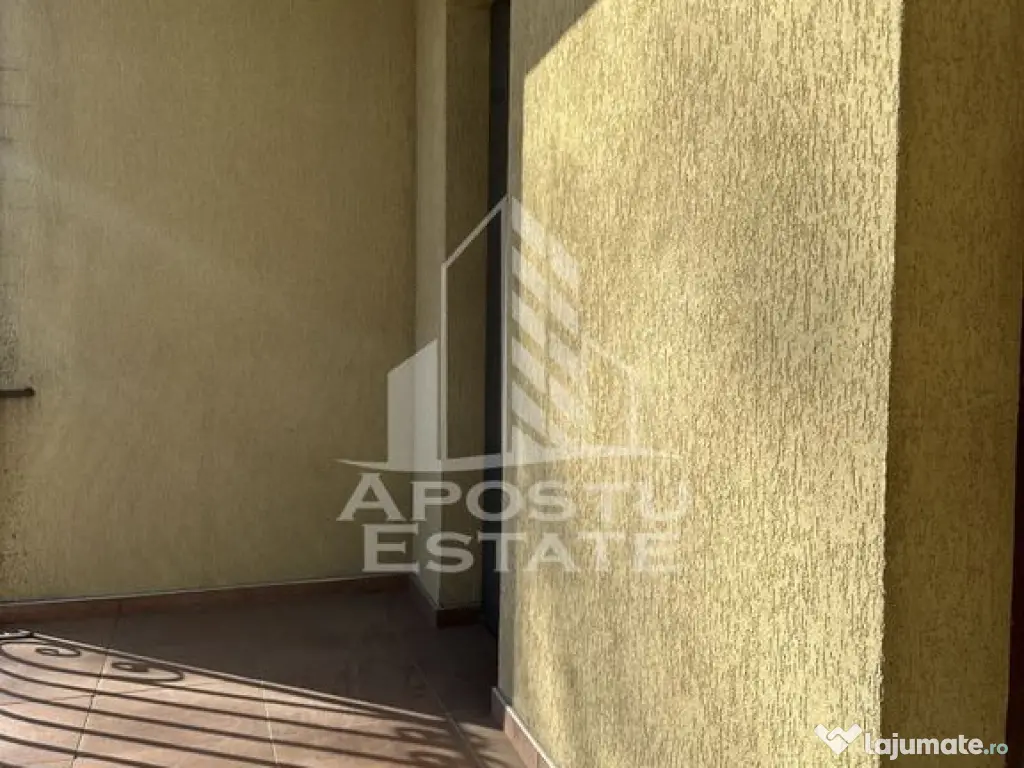 Apartament cu 3 camere și 2 băi în Giroc la asfalt. 