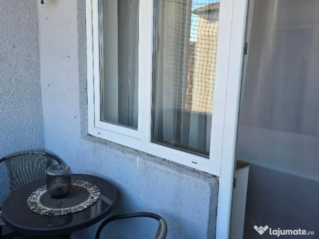 Ap tip U, Pta Magnoliei, et 9, lux , mobilat , acoperis , panorama