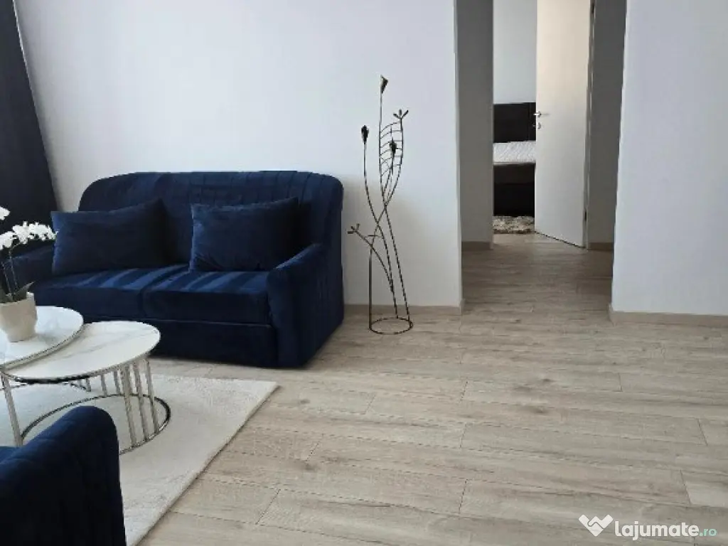 Ap tip U, Pta Magnoliei, et 9, lux , mobilat , acoperis , panorama