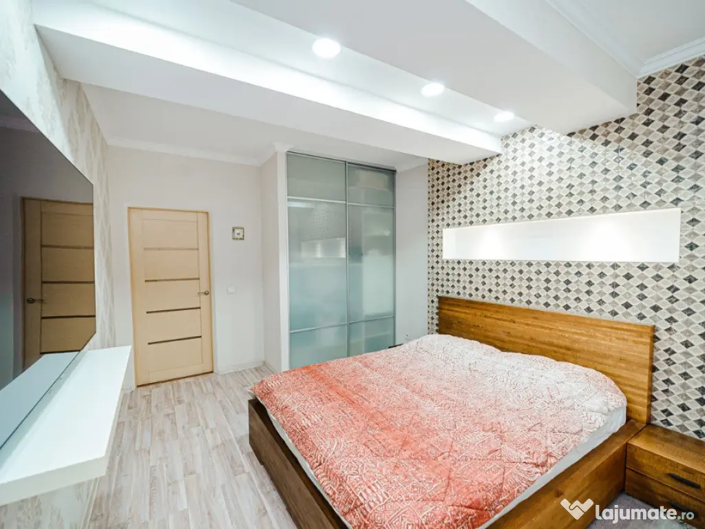 Apartament cu 3 camere de vanzare 