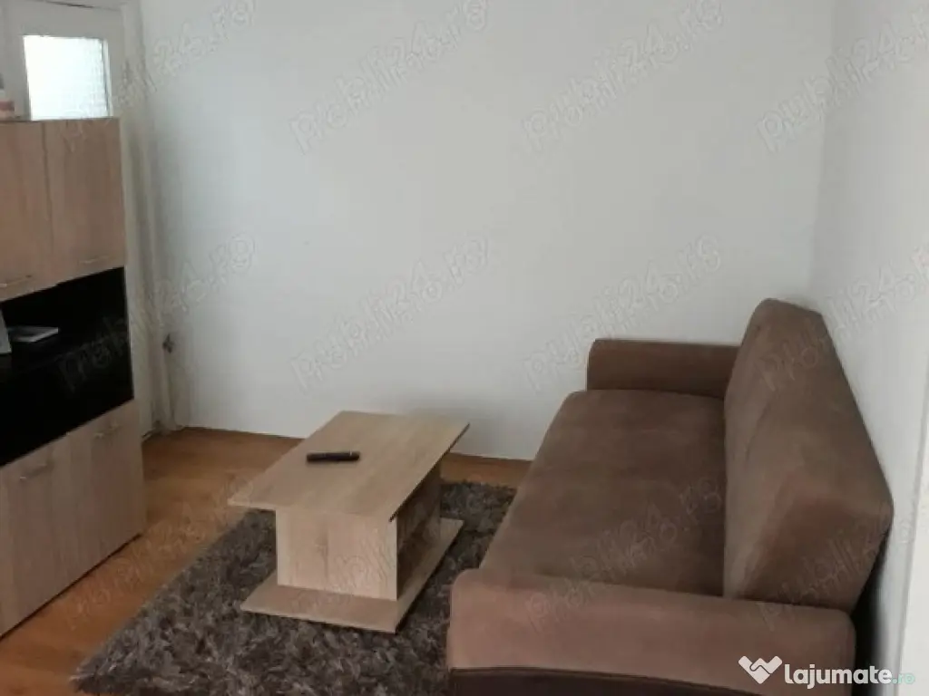 Se inchiriaza apartament in zona Racadau 