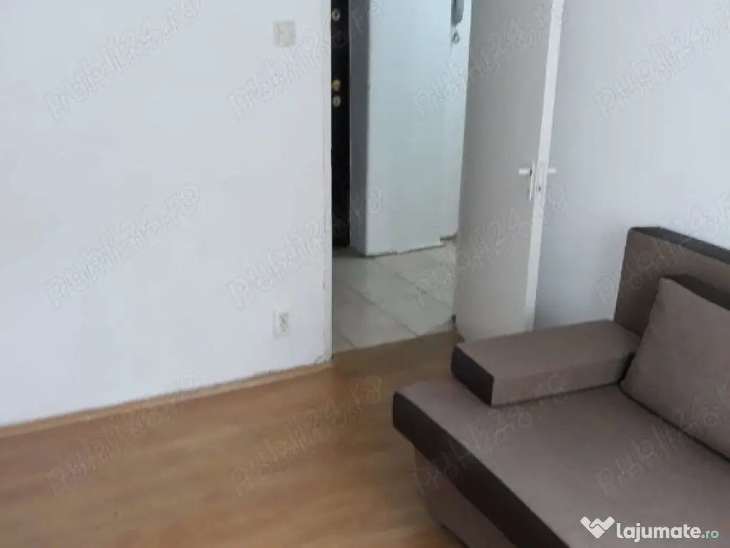 Se inchiriaza apartament in zona Racadau 