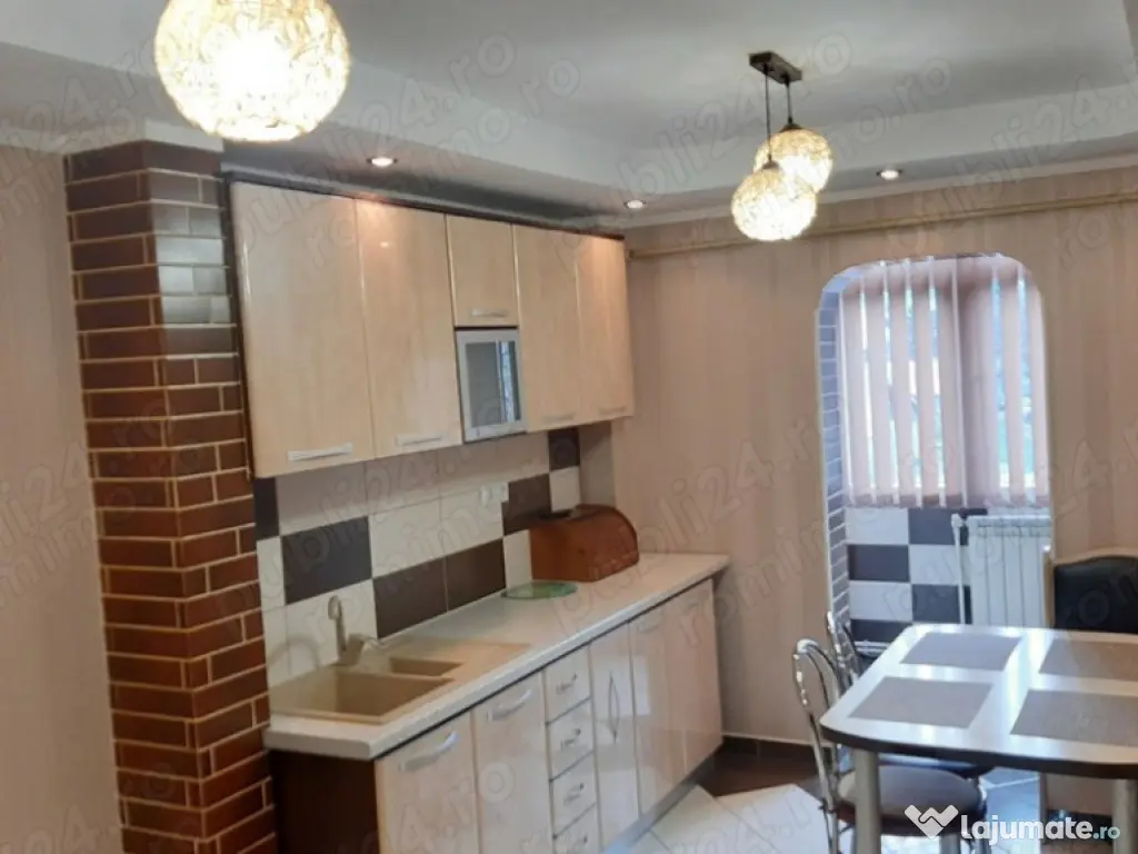 Se inchiriaza apartament cu 2 camere 