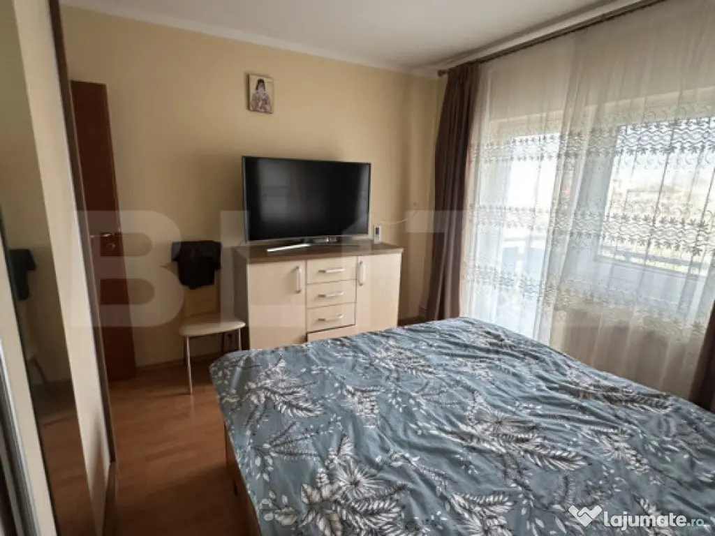 Apartament cu 3 camere, 67 mp, zona Micro 17