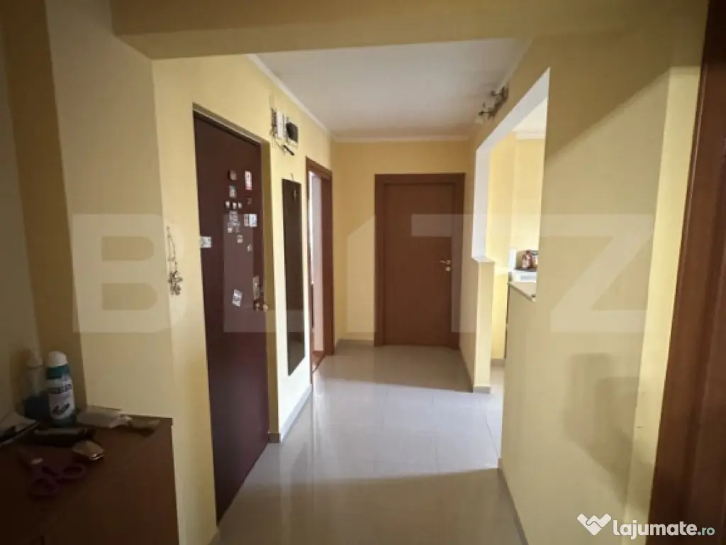 Apartament cu 3 camere, 67 mp, zona Micro 17