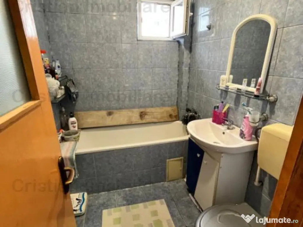 Frumos si Spatios apartament 3 camere confort 1 decomandat V