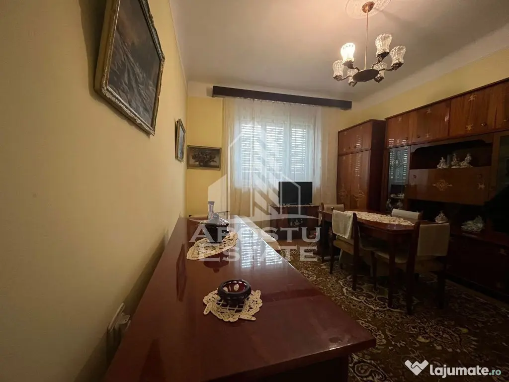 Casa cu 3 camere, curte comuna, posibilitate mansardare, ...