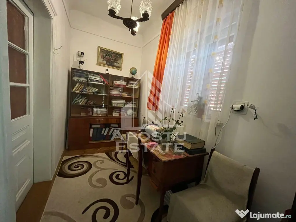 Casa cu 3 camere, curte comuna, posibilitate mansardare, ...