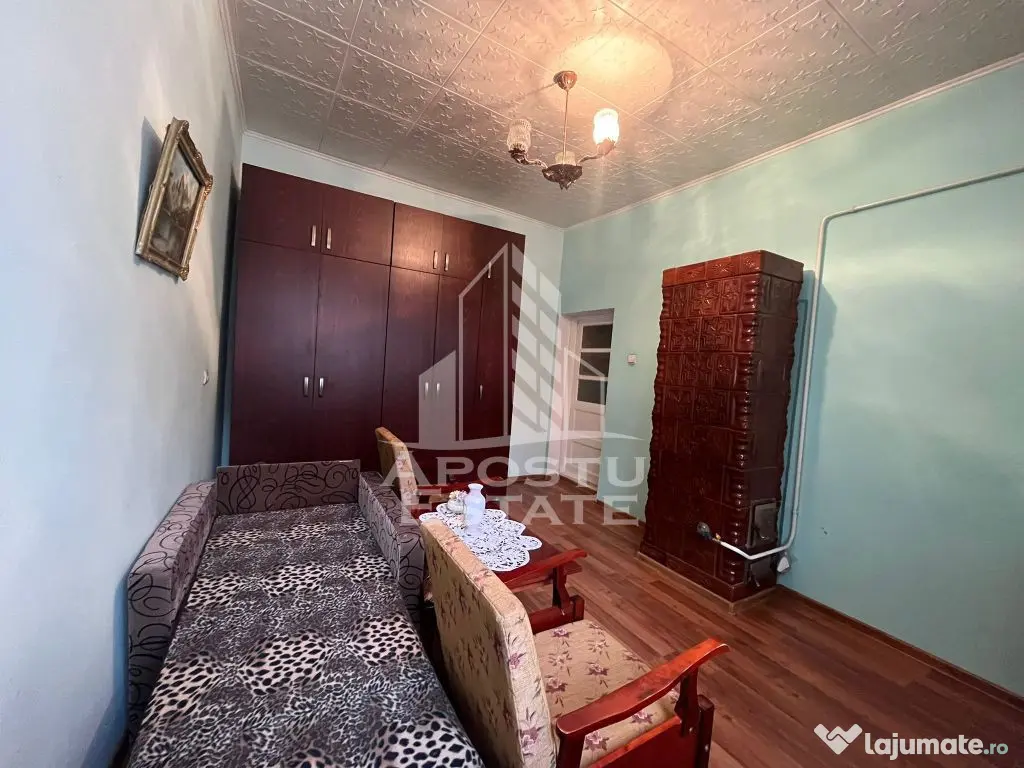 Casa cu 3 camere, curte comuna, posibilitate mansardare, ...