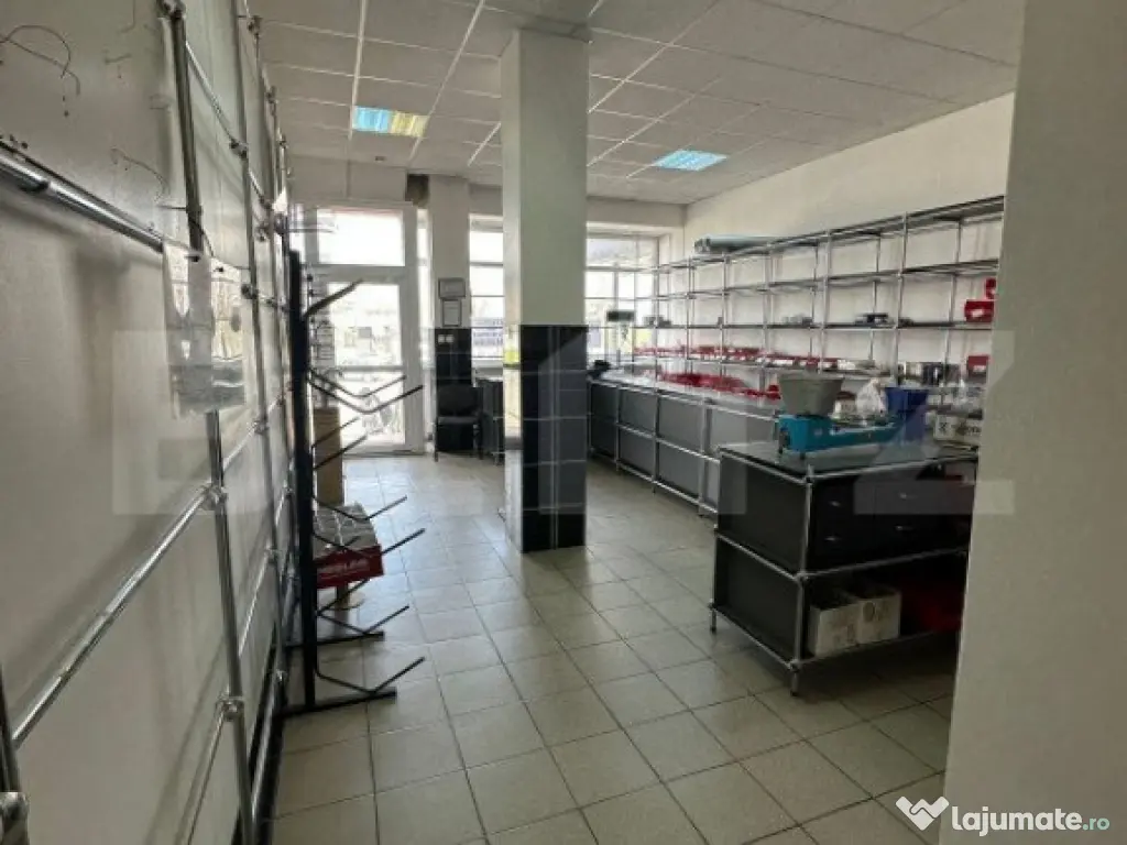Spatiu comercial cu 4 camere, 110 mp, Alba Iulia