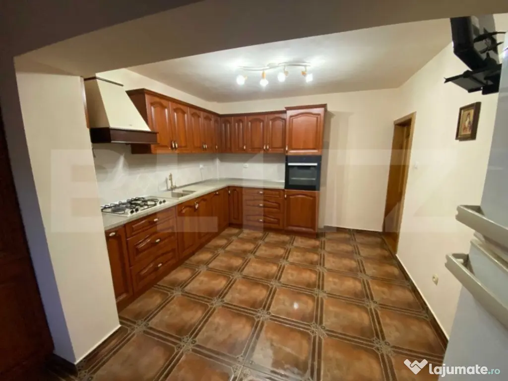 Casa deosebita in Valea Voievozilor