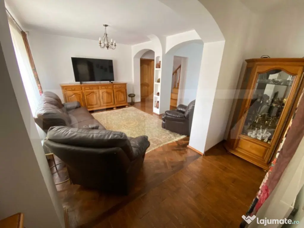 Casa deosebita in Valea Voievozilor