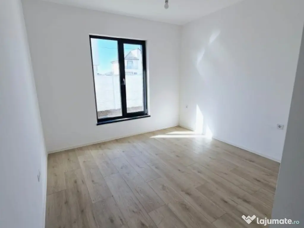 Casa individuala 4 CAMERE/700 M de Blv./Com.Berceni/COMISION 0 %