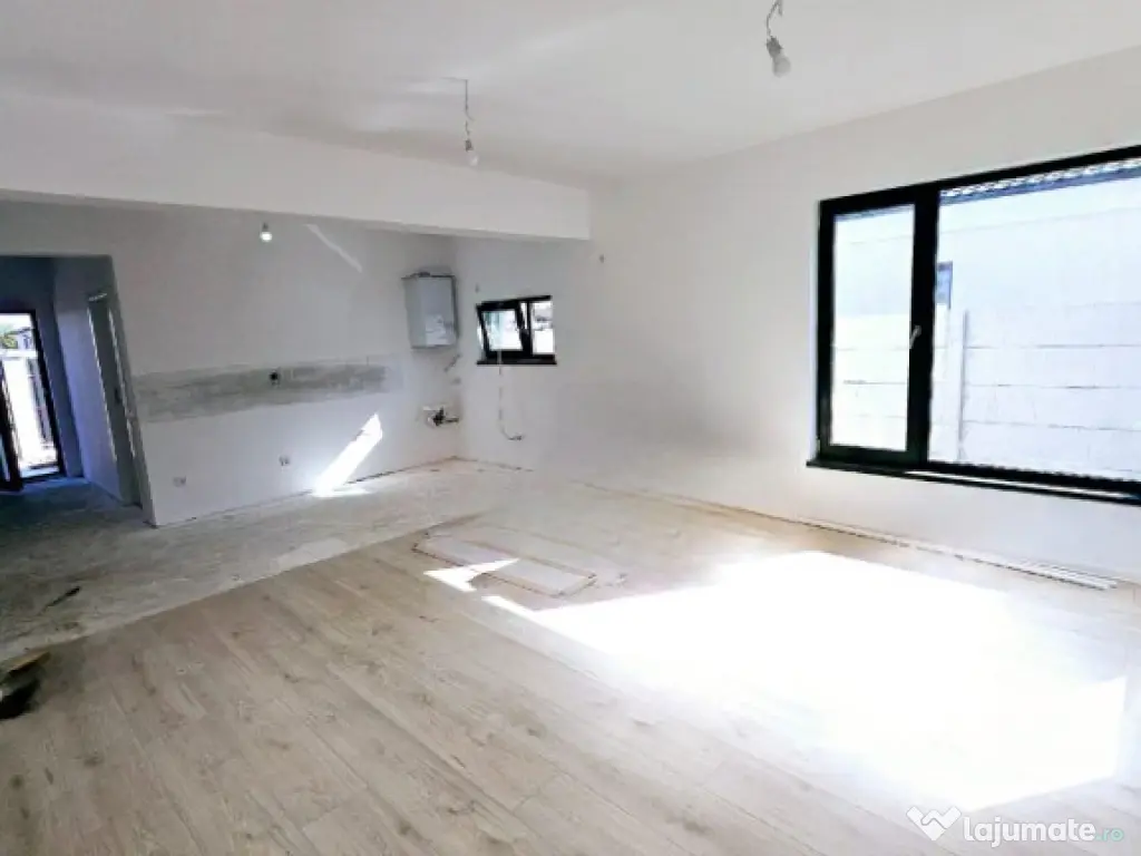 Casa individuala 4 CAMERE/700 M de Blv./Com.Berceni/COMISION 0 %