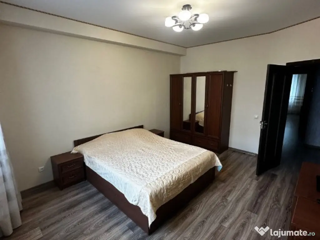 Apartament cu 2 camere de inchiriat in zona Tractorul