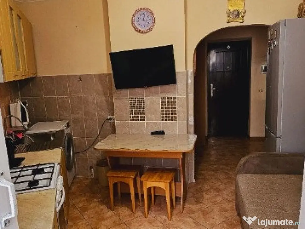 Se inchiriaza garsoniera